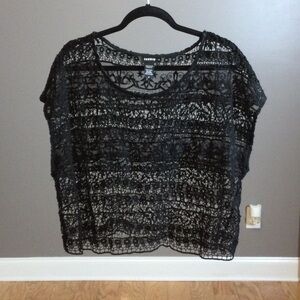 18 (Size 2) Torrid Black Lace Overlay Top